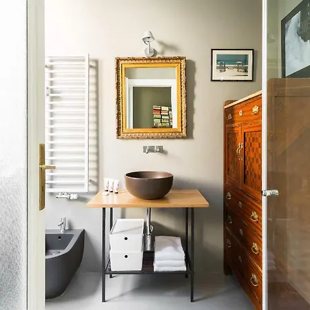 Via Goffredo Mameli By Onefinestay Apartamento Milão